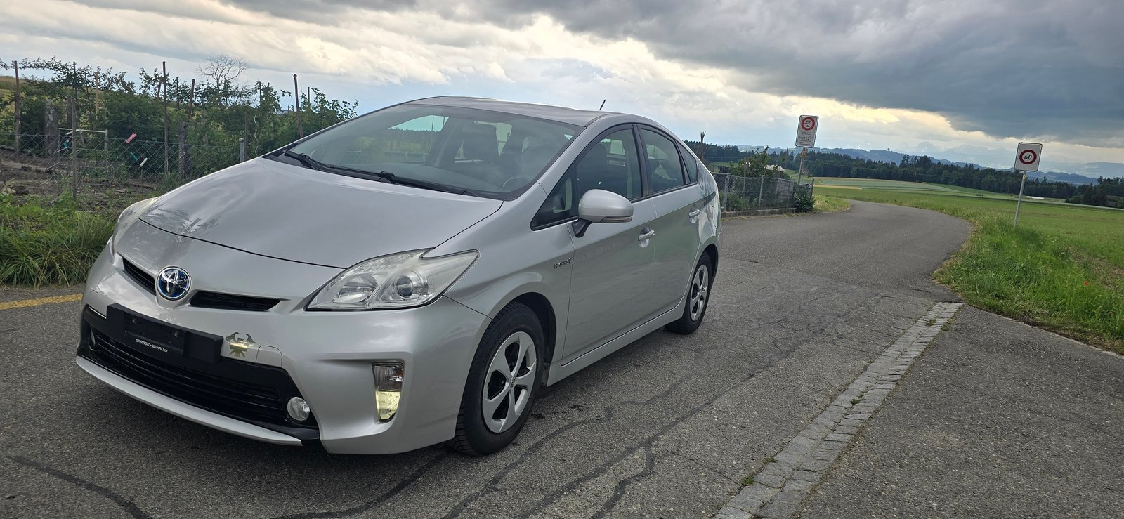 TOYOTA Prius 1.8 16V HSD Luna, Hybride Integrale Benzina/Elettrica, Occasioni / Usate, Automatico - 3