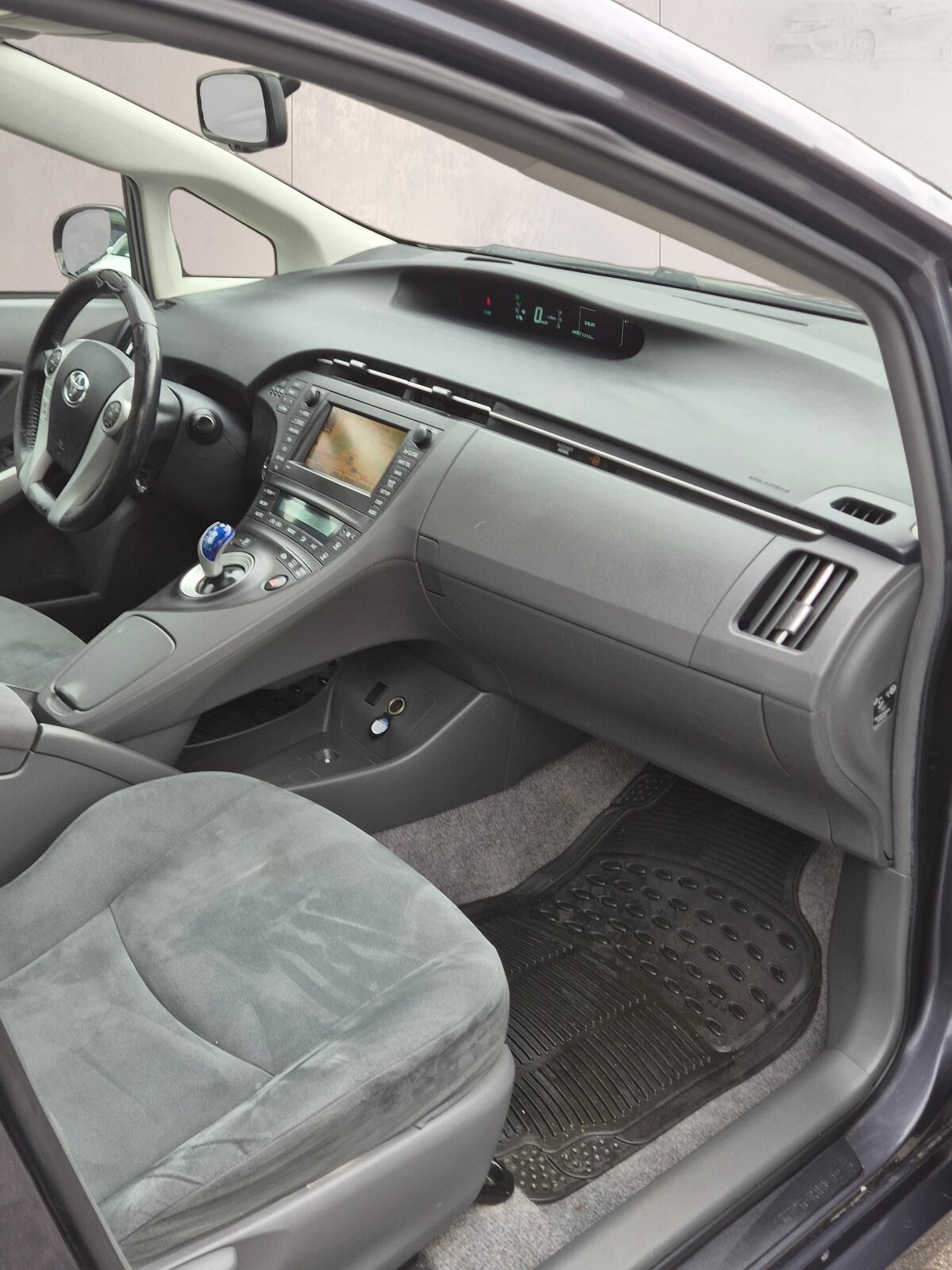 TOYOTA Prius 1.8 16V HSD Sol Premium, Voll-Hybrid Benzin/Elektro, Occasion / Gebraucht, Automatik - 7