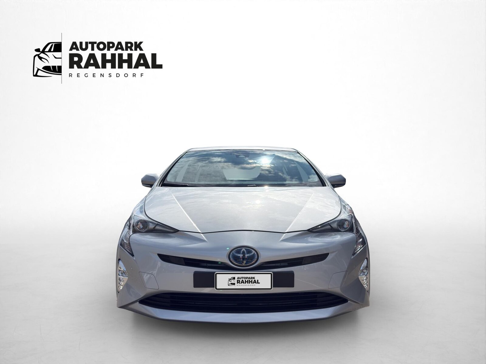 TOYOTA Prius 1.8 VVTi HSD Sol Premium, Hybride Intégral Essence/Électricité, Occasion / Utilisé, Automatique - 2