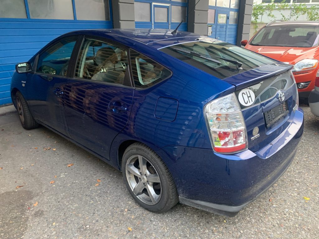 TOYOTA PRIUS 1.5 VVTi HSD, Hybride Integrale Benzina/Elettrica, Occasioni / Usate, Automatico - 3