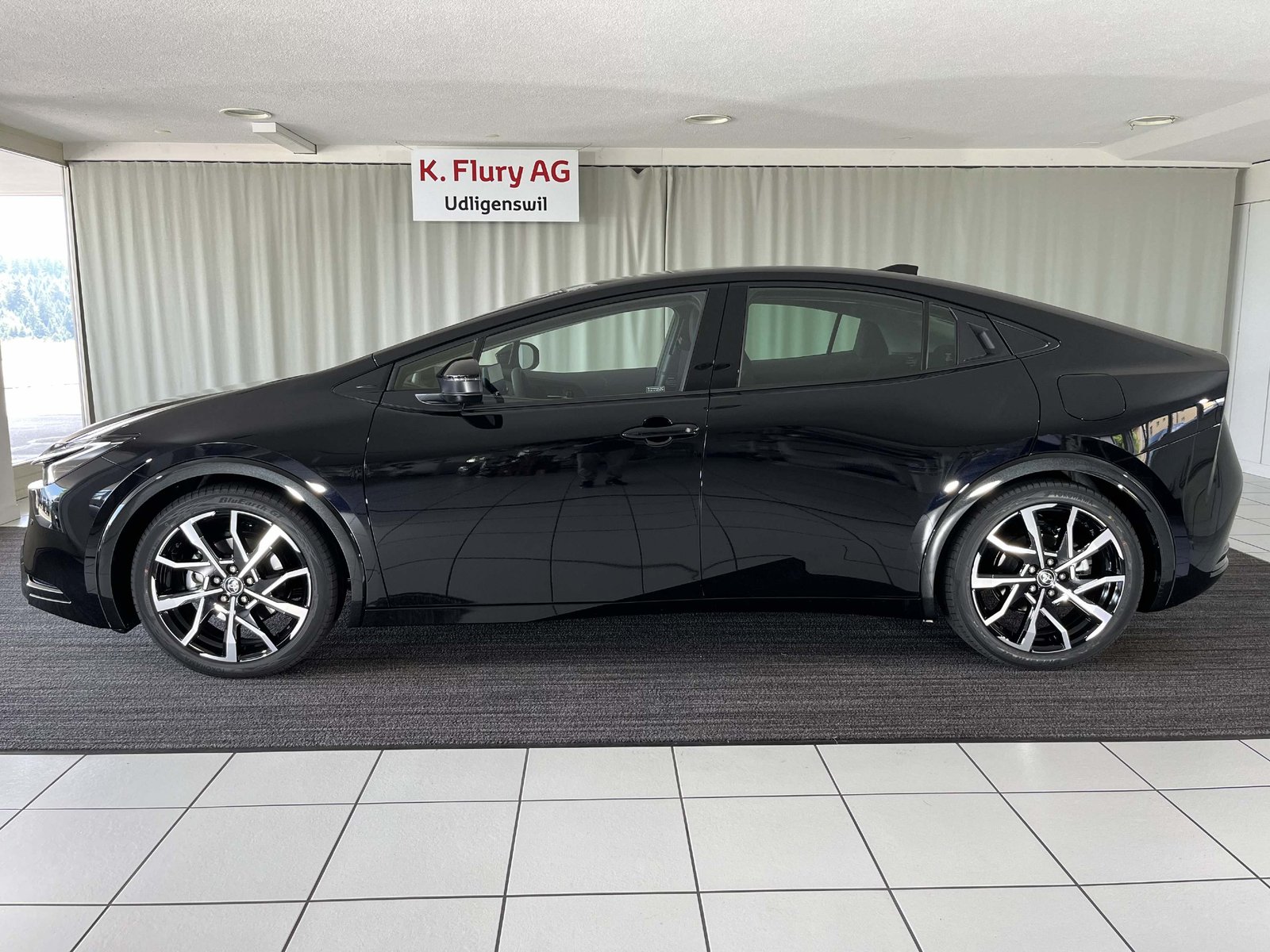 TOYOTA Prius 2.0 Plug-In-Hybrid Style, Plug-in-Hybrid Benzina/Elettrica, Auto dimostrativa, Automatico - 2