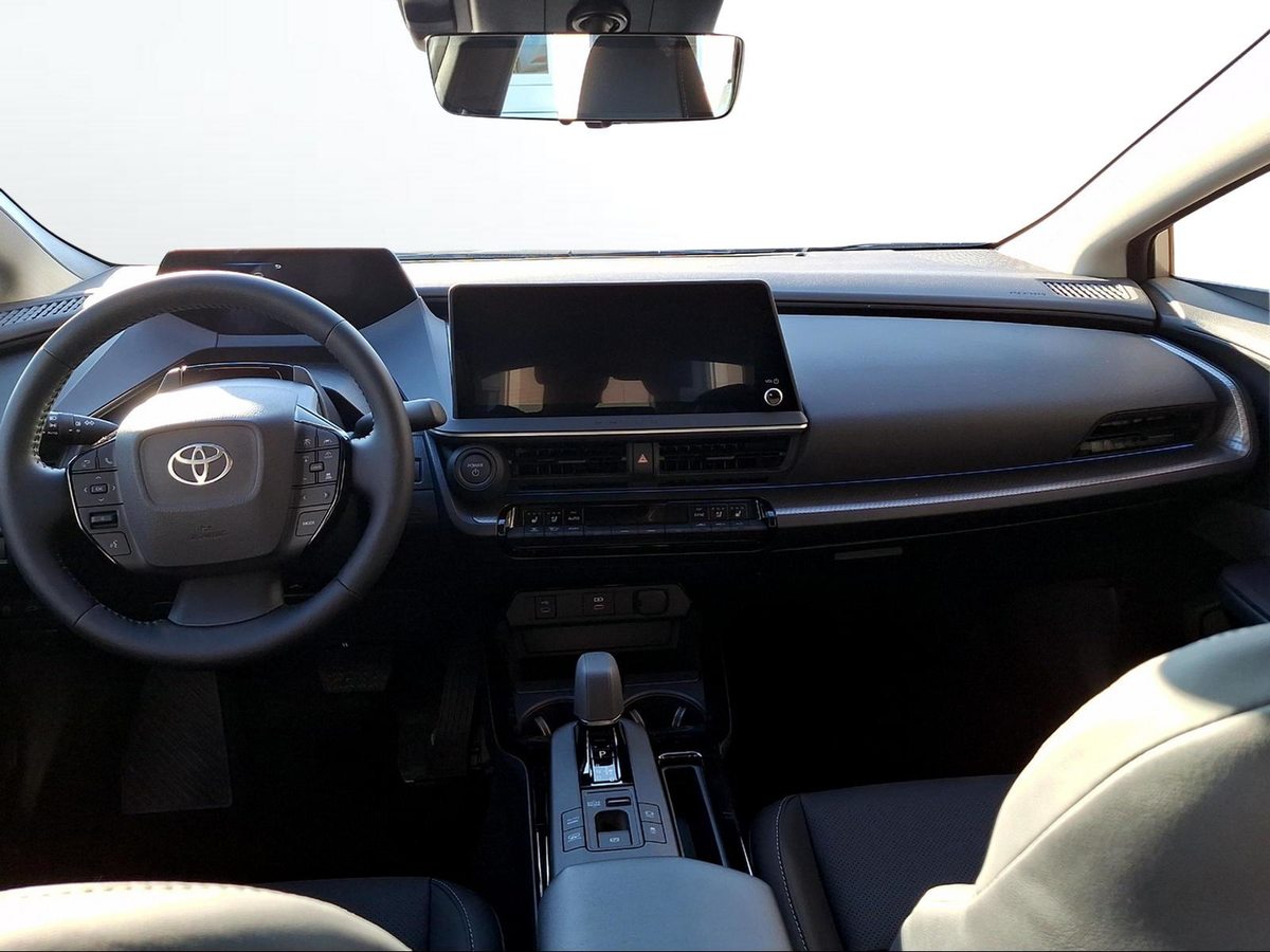 TOYOTA Prius 2.0 Plug-In-Hybrid Premium, Plug-in-Hybrid Petrol/Electric, Ex-demonstrator, Automatic - 7