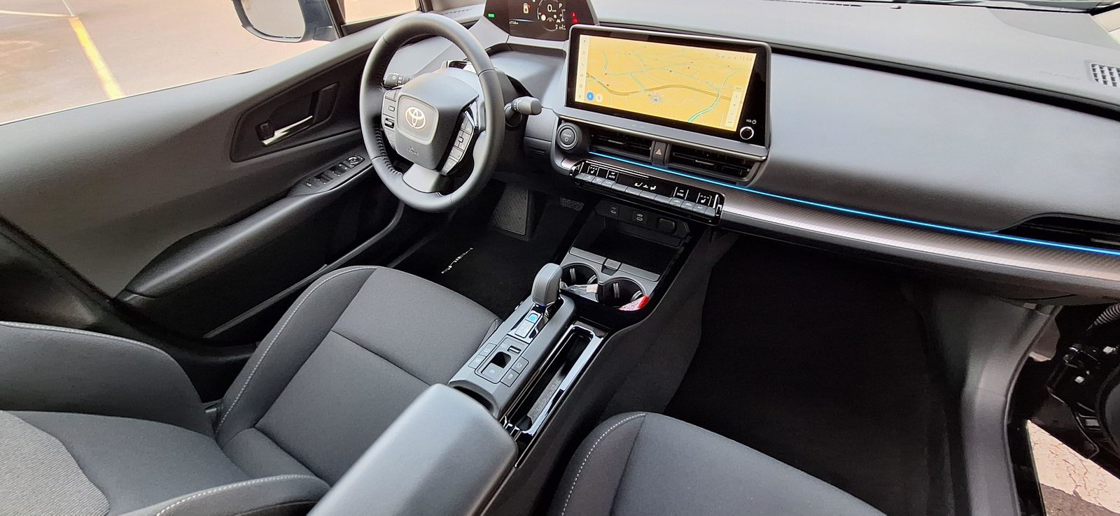 TOYOTA Prius 2.0 Plug-In-Hybrid Style, Plug-in-Hybrid Petrol/Electric, Ex-demonstrator, Automatic - 7