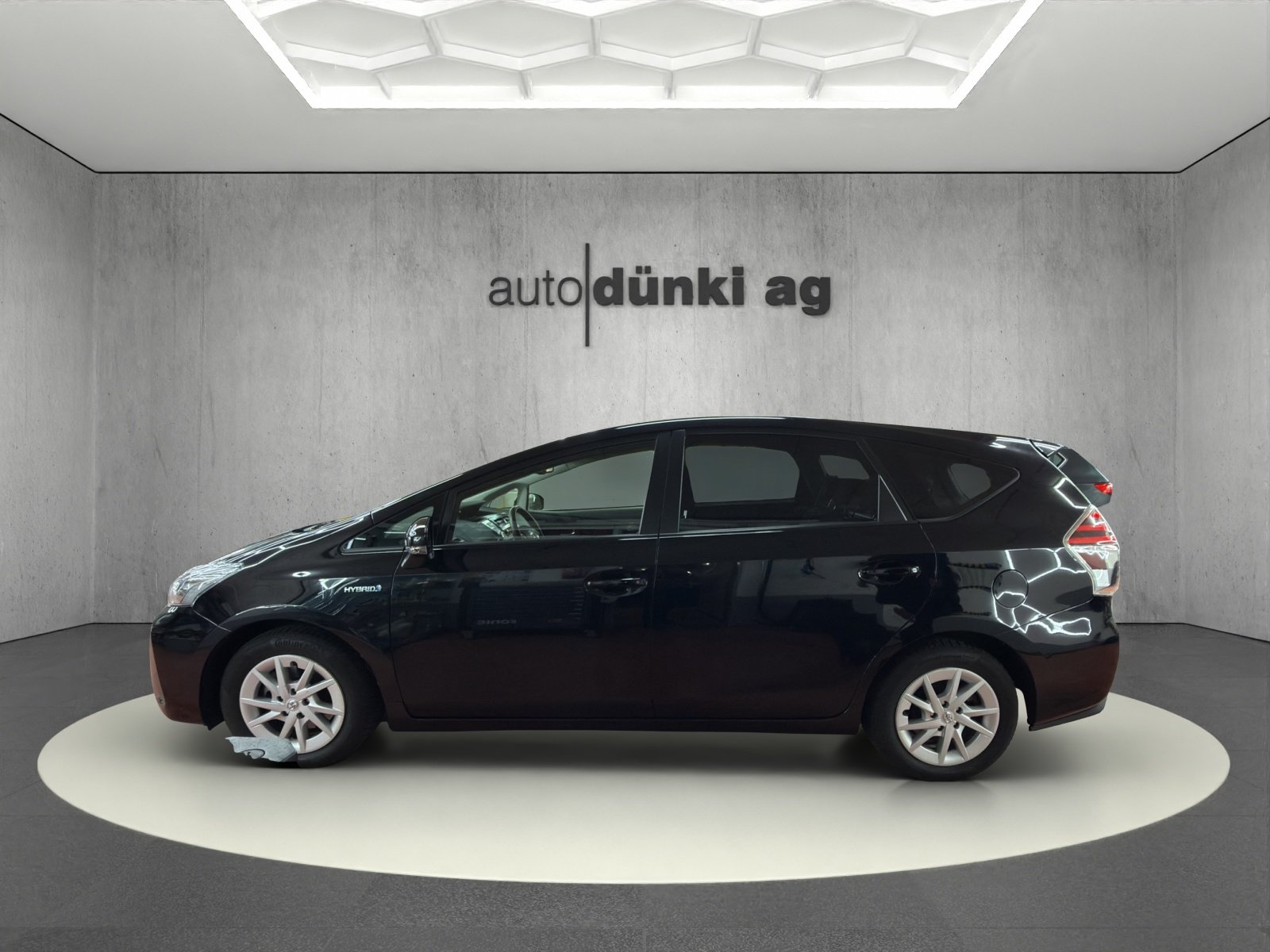 TOYOTA Prius+ 1.8 VVT-i HSD Style, Full-Hybrid Petrol/Electric, Second hand / Used, Automatic - 2