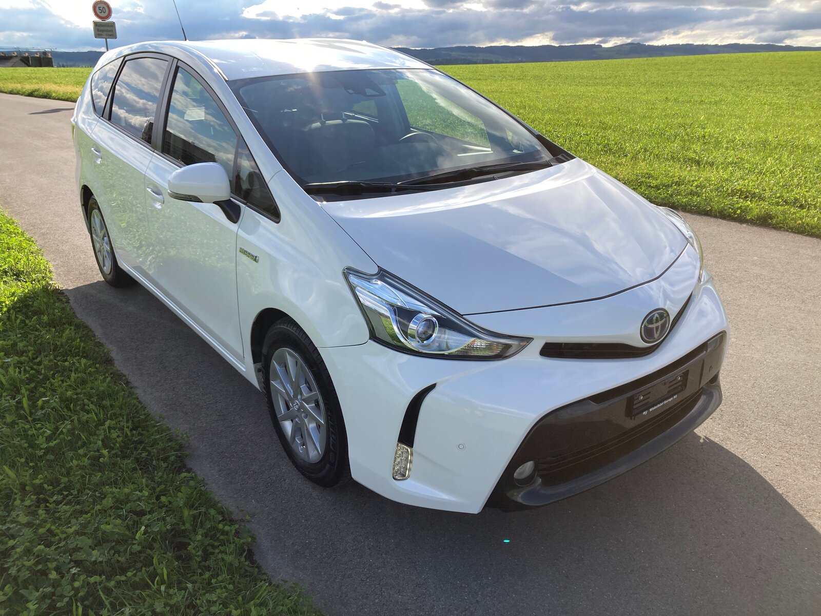 TOYOTA Prius+ 1.8 VVT-i HSD Style, Hybride Intégral Essence/Électricité, Occasion / Utilisé, Automatique - 3
