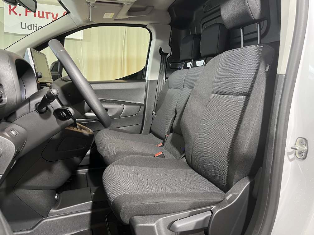 TOYOTA PROACE CITY Van L1 1.5 D Active, Diesel, New car, Manual - 6