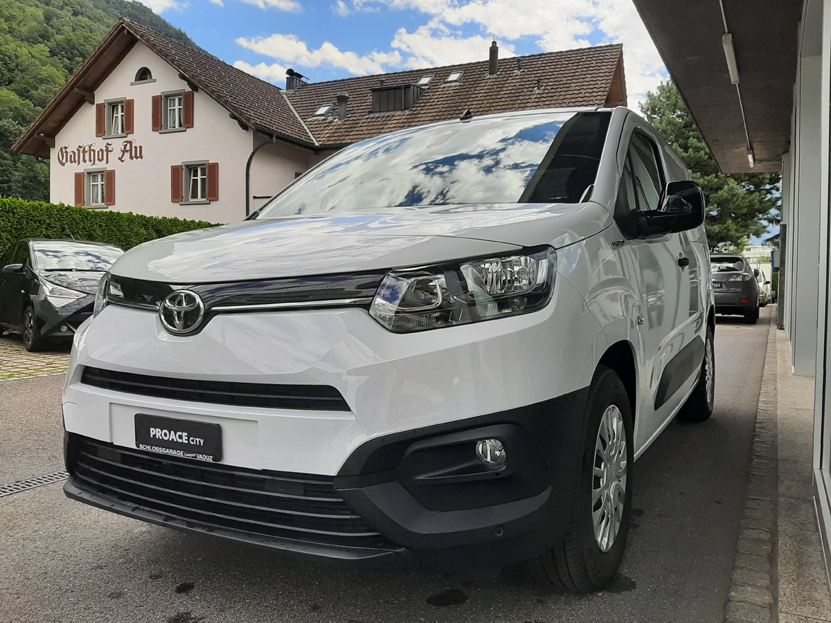 TOYOTA PROACE CITY Van L1 50KWh Active, Electric, New car, Automatic - 3