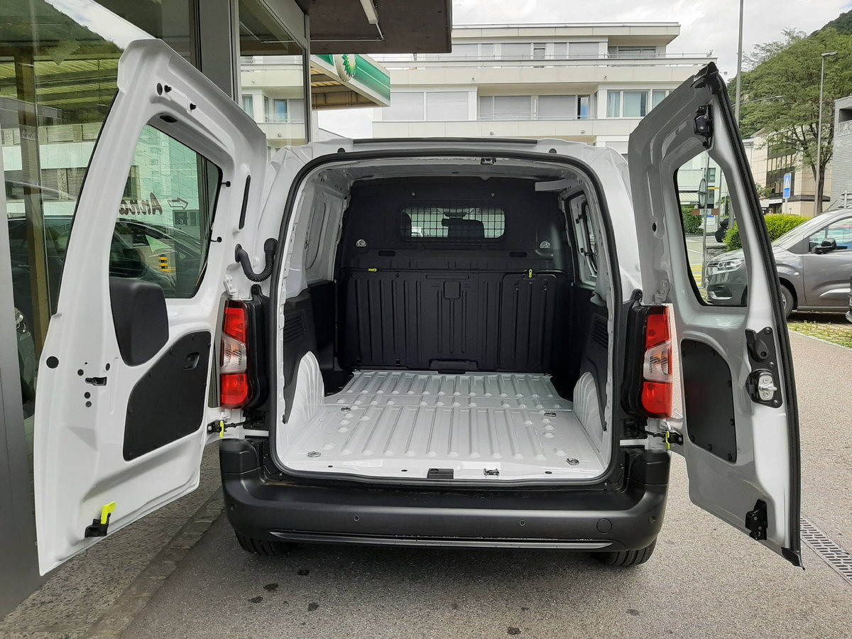 TOYOTA PROACE CITY Van L1 50KWh Active, Electric, New car, Automatic - 7