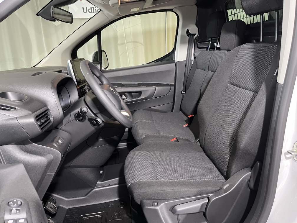 TOYOTA PROACE CITY Van L1 1.5 D Active, Diesel, Auto nuove, Manuale - 6