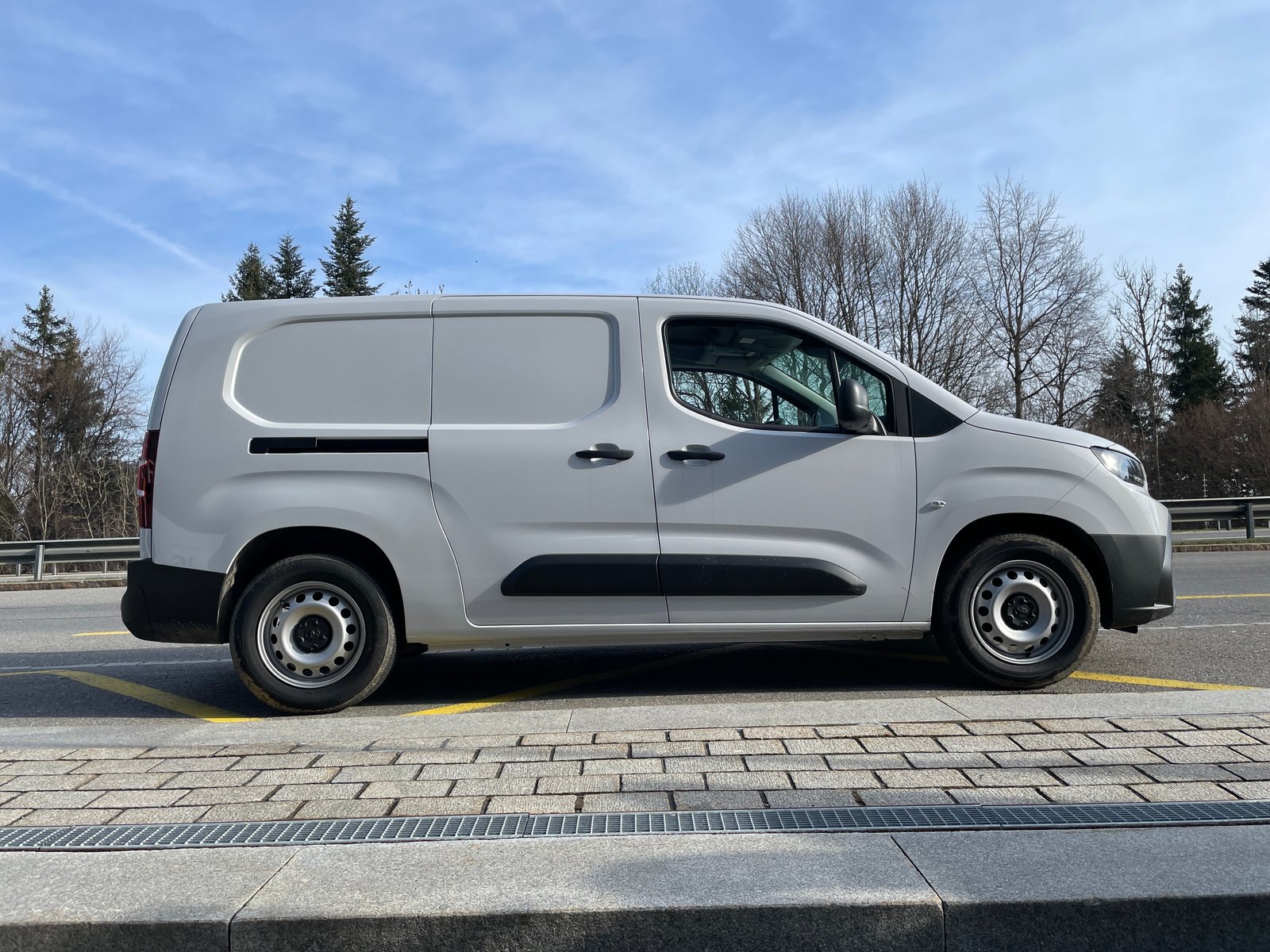 TOYOTA Proace City Van EV 50 kWh Advanced Long mit Holzboden, Électrique, Voiture nouvelle, Automatique - 4