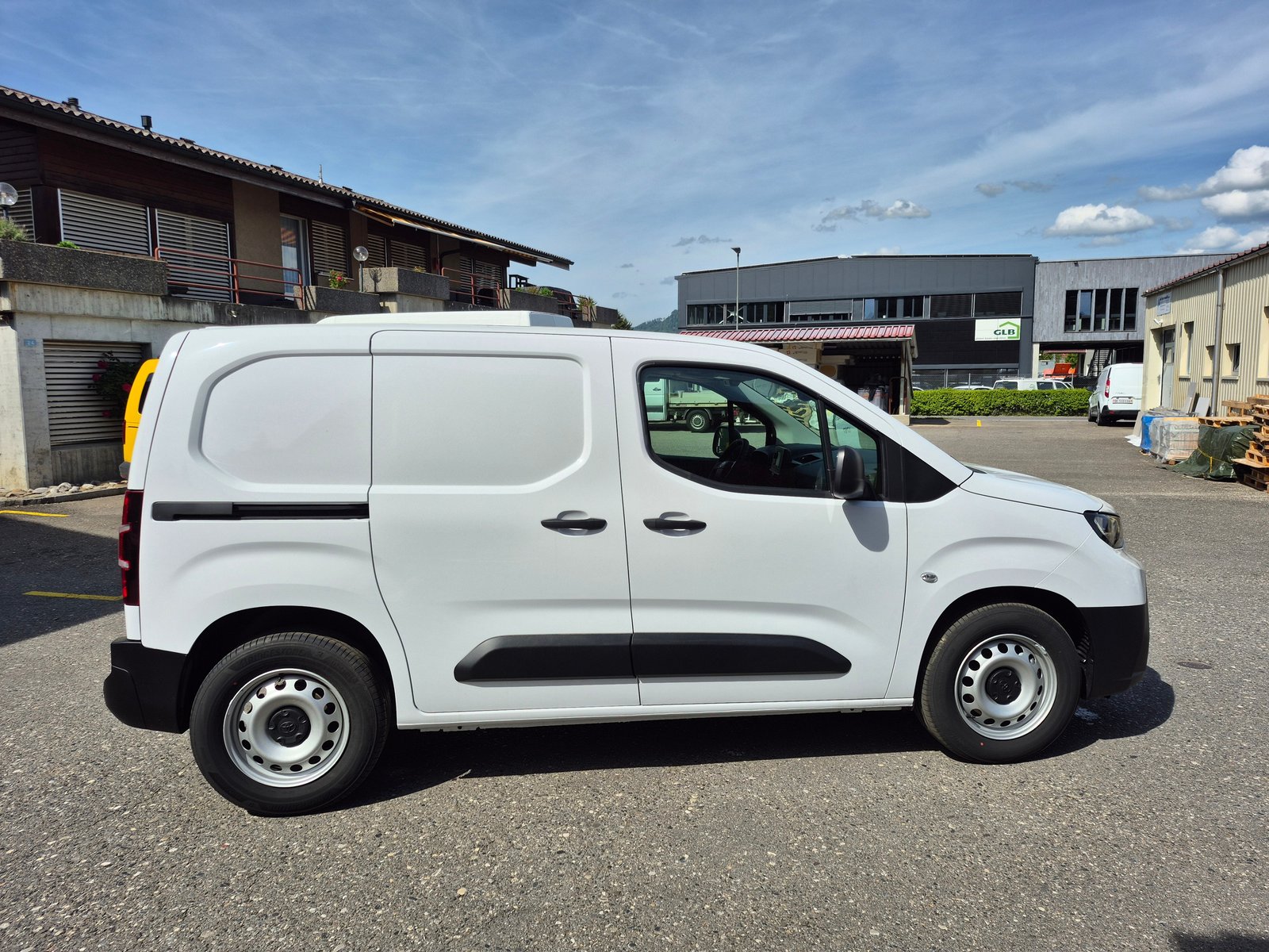 TOYOTA Proace City Van EV 50 kWh Active Medium, Électrique, Voiture nouvelle, Automatique - 4
