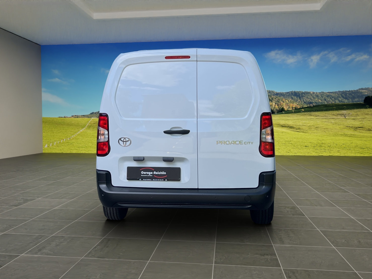 TOYOTA PROACE CITY Van L2 1.2 Active, Essence, Voiture nouvelle, Manuelle - 4