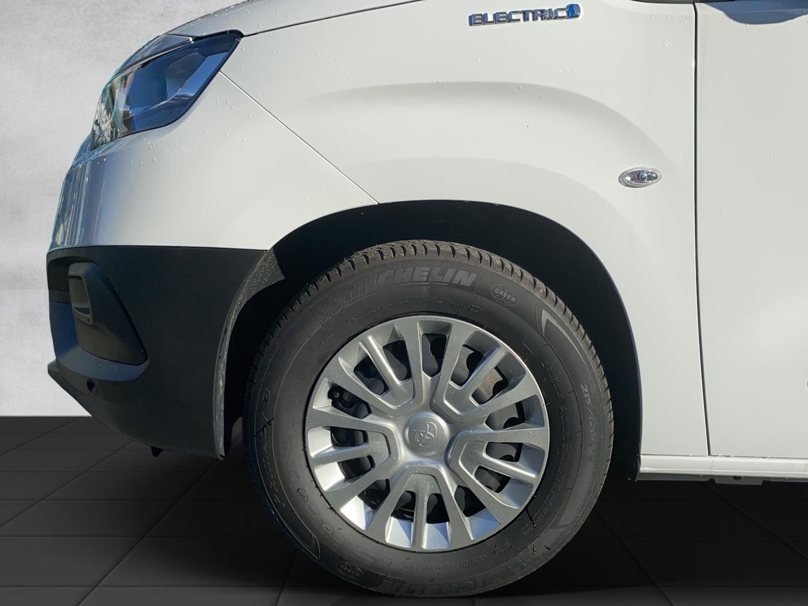 TOYOTA PROACE CITY Van L1 50KWh Active, Électrique, Voiture nouvelle, Automatique - 7