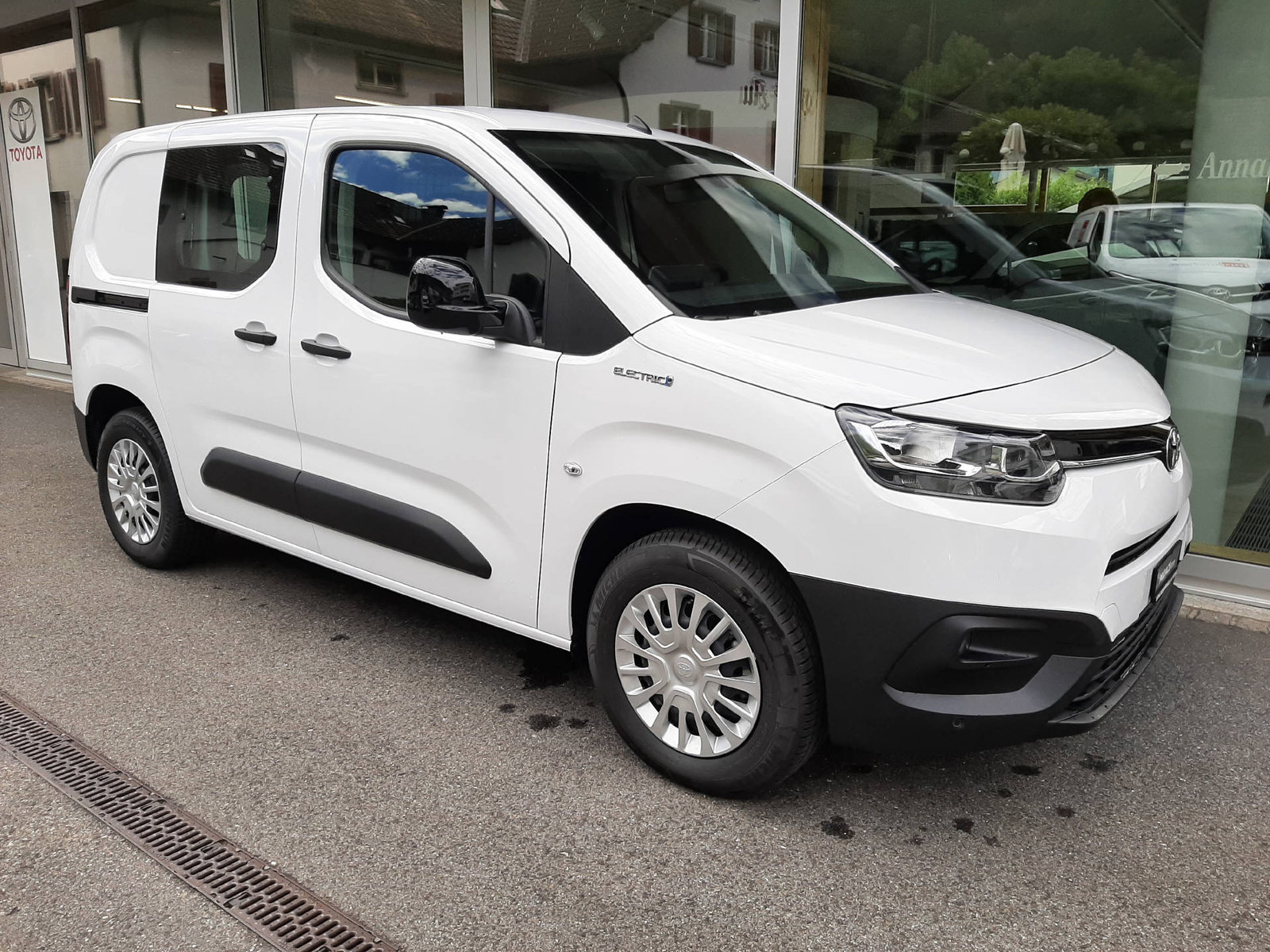 TOYOTA PROACE CITY Van L1 50KWh Active, Elektro, Occasion / Gebraucht, Automatik - 4