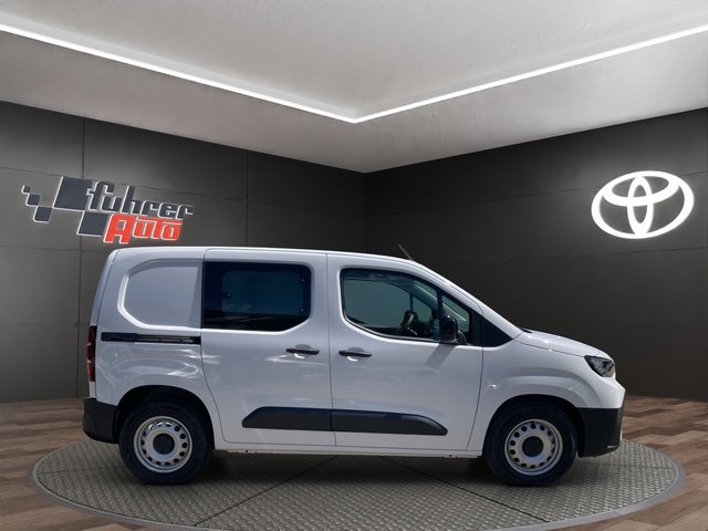 TOYOTA PROACE CITY Van L1 52KWh Advanced, Électrique, Occasion / Utilisé, Automatique - 4