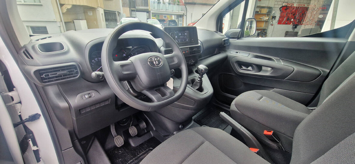 TOYOTA PROACE CITY Van L1 1.2 Profi, Benzin, Occasion / Gebraucht, Handschaltung - 7