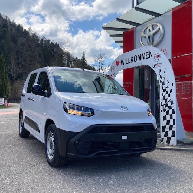 TOYOTA PROACE CITY Van L1 52KWh Advanced