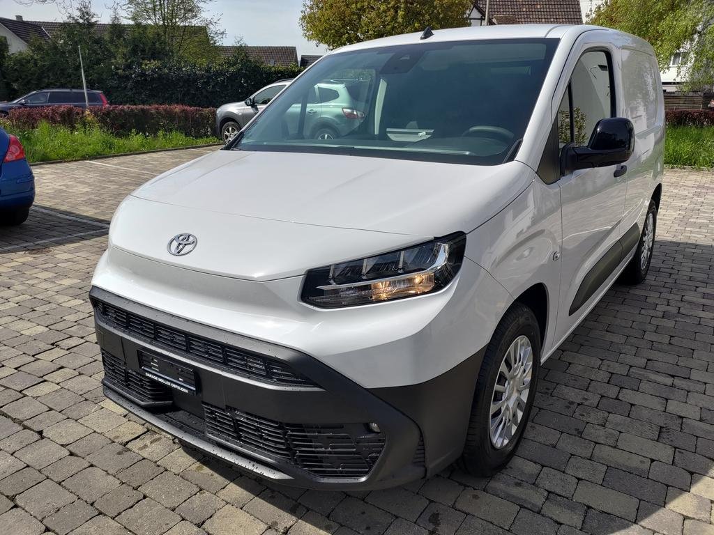 TOYOTA PROACE CITY Van L1 52KWh Advanced
