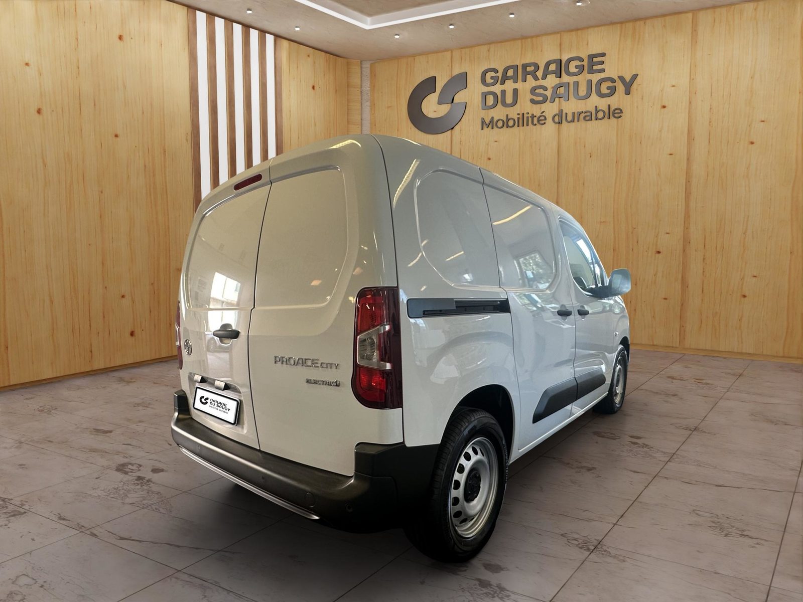 TOYOTA PROACE CITY Van L1 52KWh Active, Electric, New car, Automatic - 7