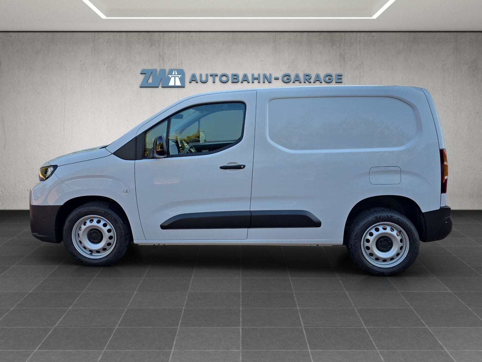 TOYOTA PROACE CITY Van L1 1.2 Advanced, Benzina, Auto nuove, Manuale - 2