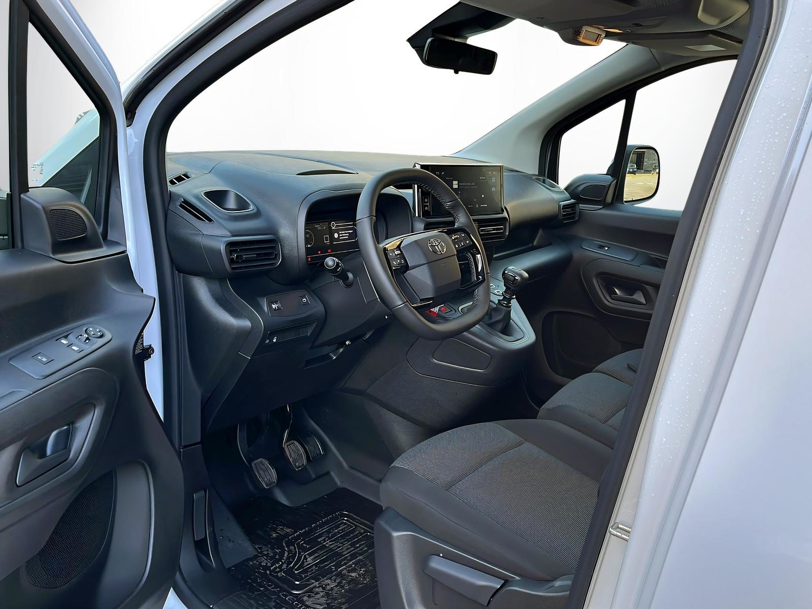 TOYOTA PROACE CITY Van L1 1.2 Active, Petrol, New car, Manual - 7