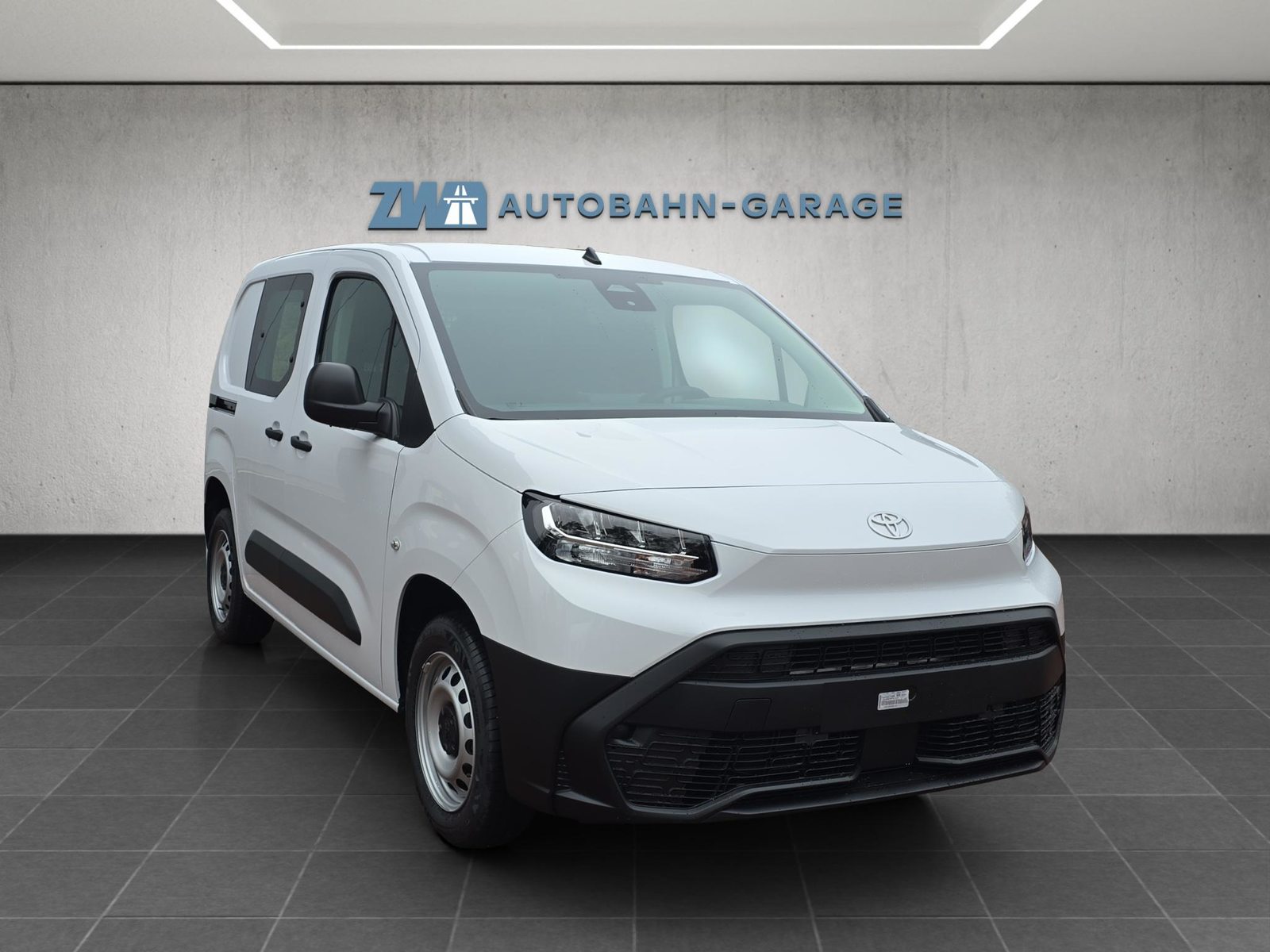 TOYOTA PROACE CITY Van L1 1.5 D Active, Diesel, New car, Automatic - 7