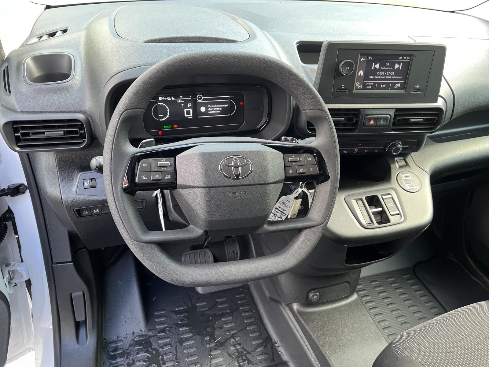 TOYOTA PROACE CITY Van L2 52KWh Active, Electric, New car, Automatic - 7
