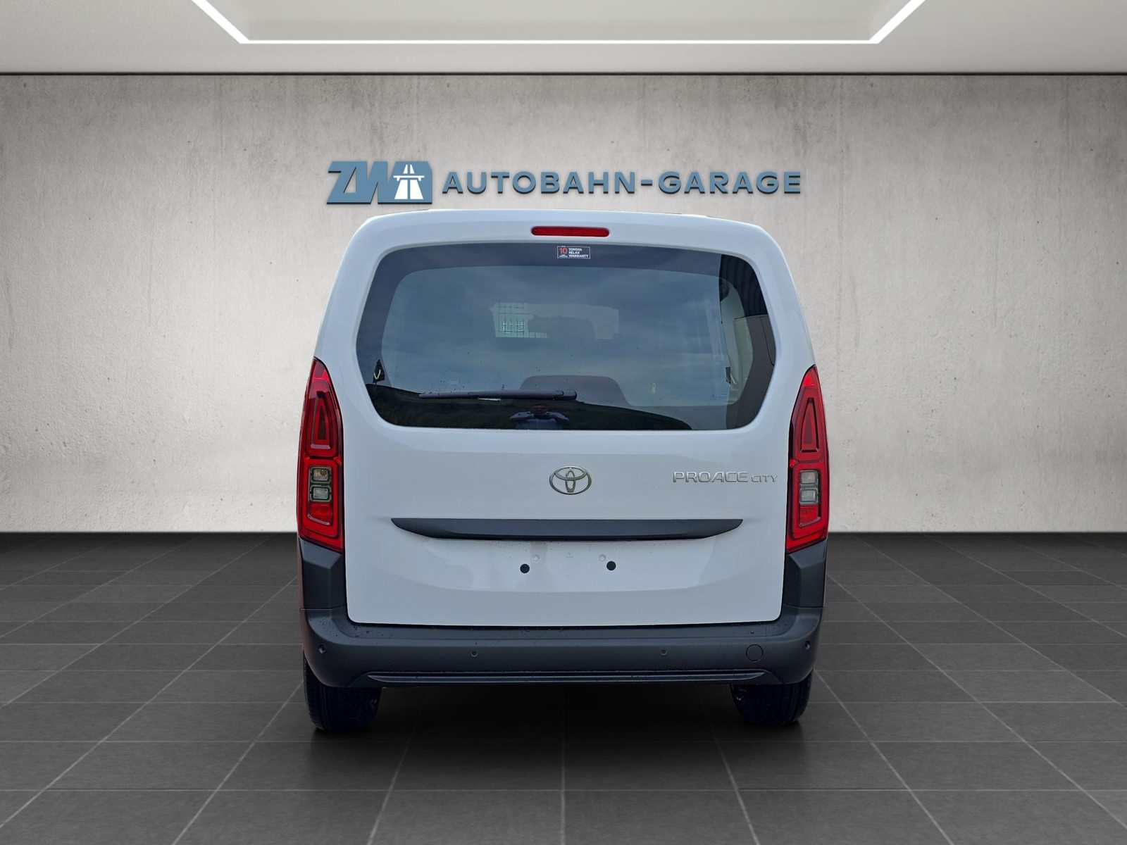 TOYOTA PROACE CITY Van L1 1.2 Active, Essence, Voiture nouvelle, Manuelle - 4