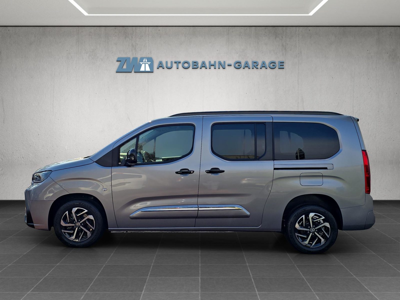 TOYOTA Proace City Verso L2 1.5 HDi 130 Trend, Diesel, Neuwagen, Automatik - 2