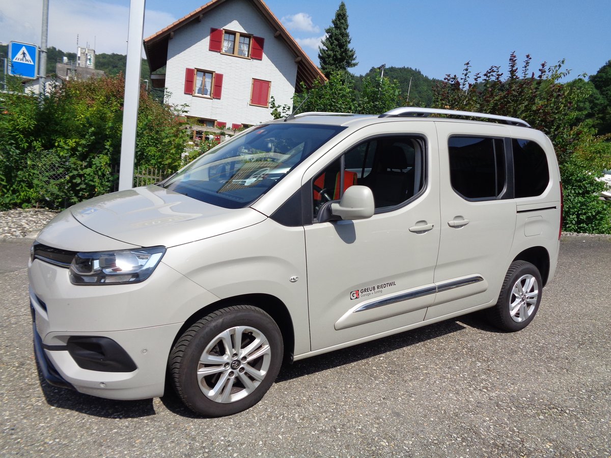 TOYOTA Proace City Verso 1.2 Trend Medium Automatik, Essence, Occasion / Utilisé, Automatique - 2
