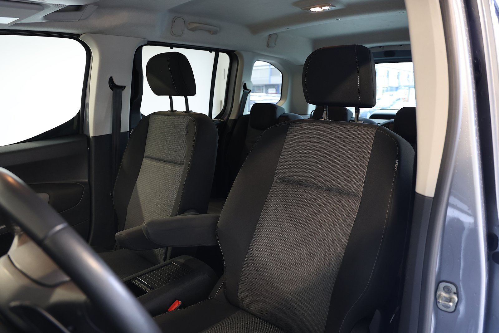 TOYOTA Proace City Verso 1.2 Trend *ZAHNRIEMEN ersetzt* Medi, Benzin, Occasion / Gebraucht, Automatik - 7