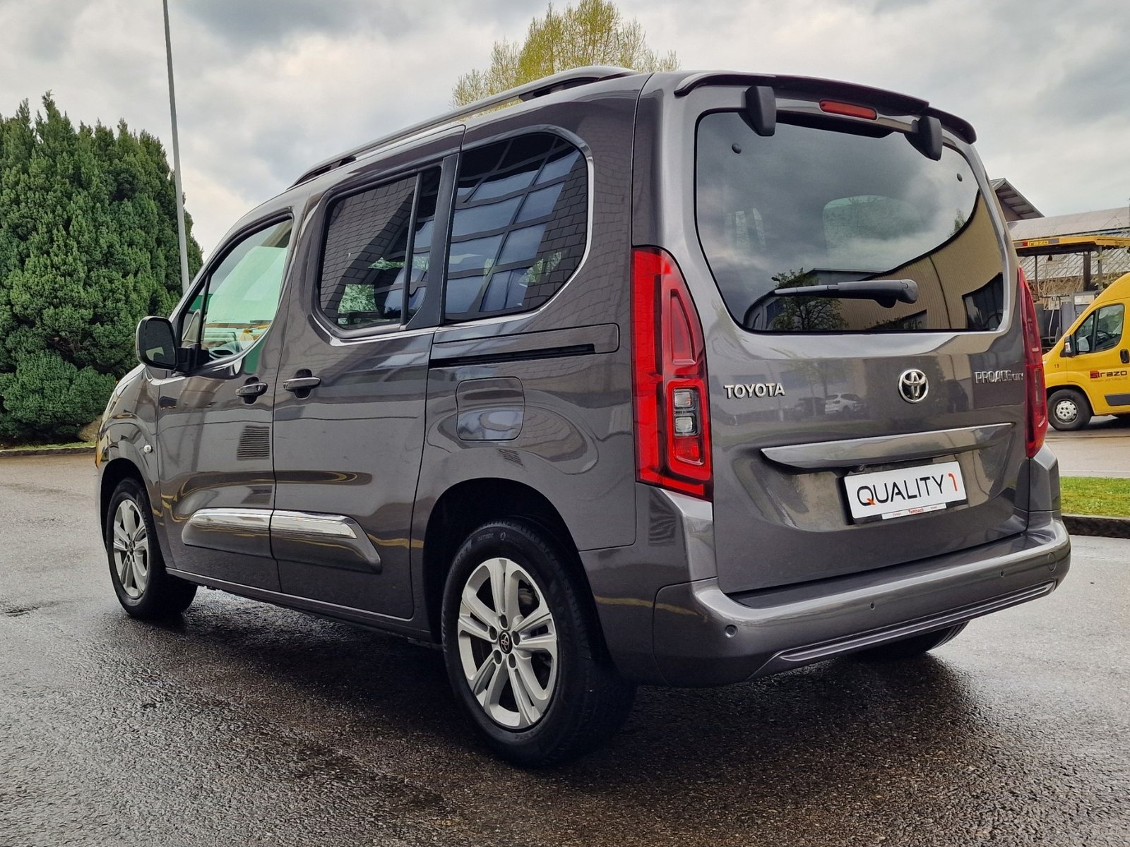 TOYOTA Proace City Verso 1.2, Essence, Occasion / Utilisé, Manuelle - 6