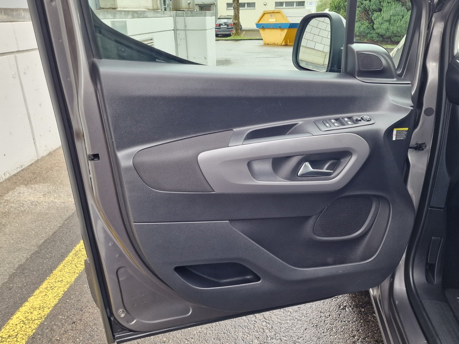 TOYOTA Proace City Verso 1.2, Essence, Occasion / Utilisé, Manuelle - 7