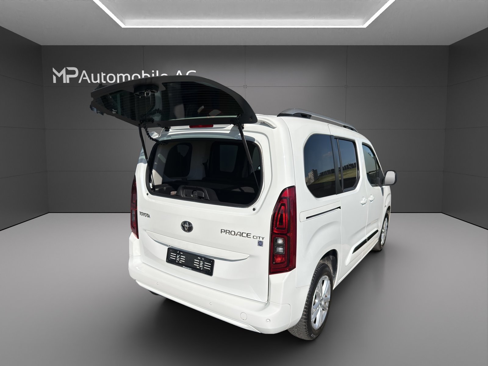 TOYOTA Proace City Verso 1.2 Trend Medium Automatik, Essence, Occasion / Utilisé, Automatique - 7