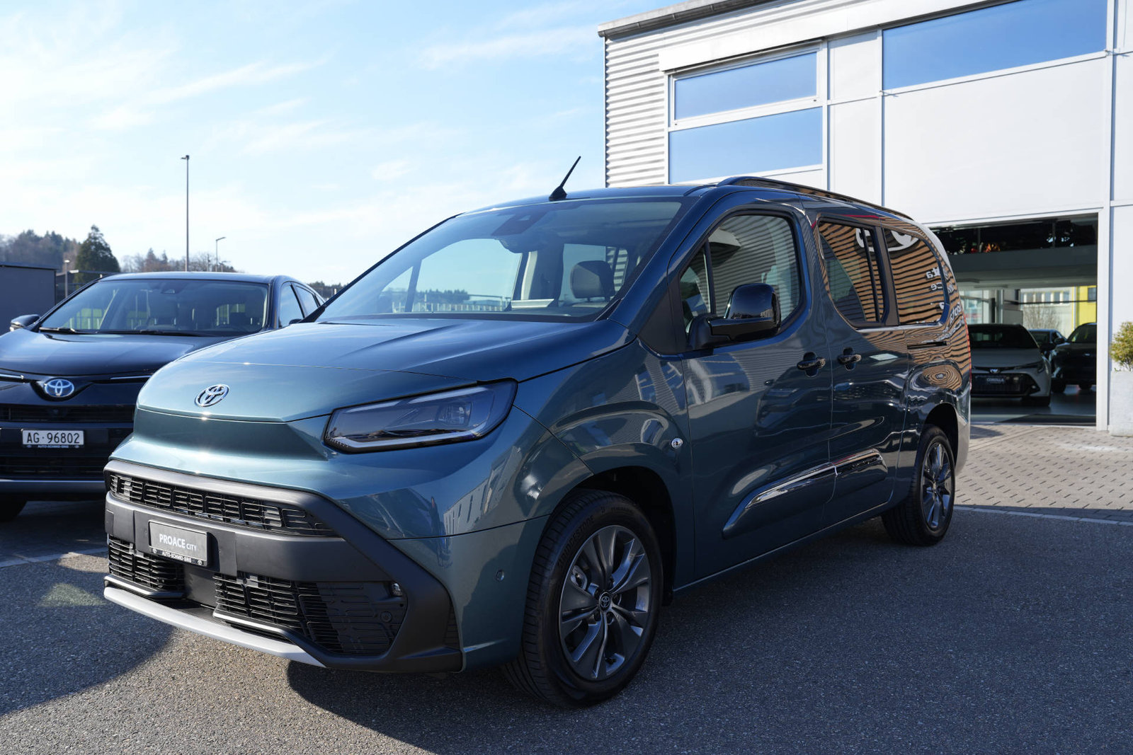 TOYOTA Proace City Verso L2 1.5 HDi 130 Style, Diesel, Ex-demonstrator, Automatic - 2