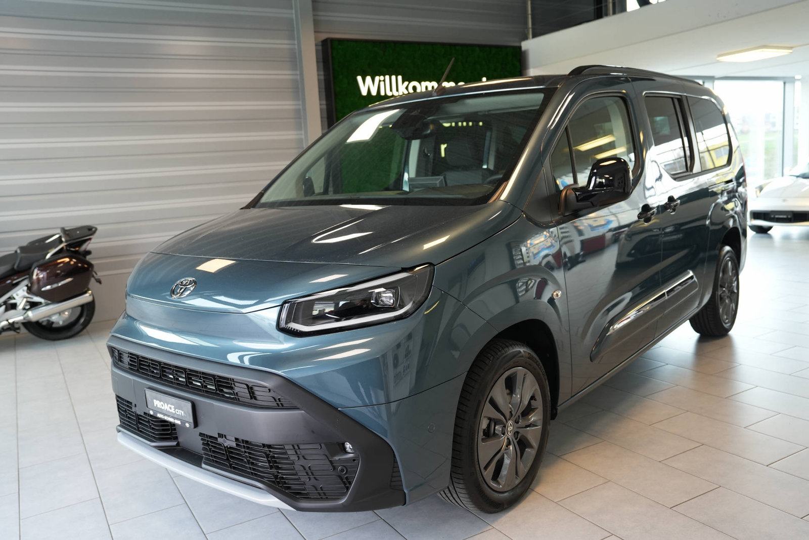 TOYOTA Proace City Verso L2 1.5 HDi 130 Style, Diesel, Ex-demonstrator, Automatic - 6