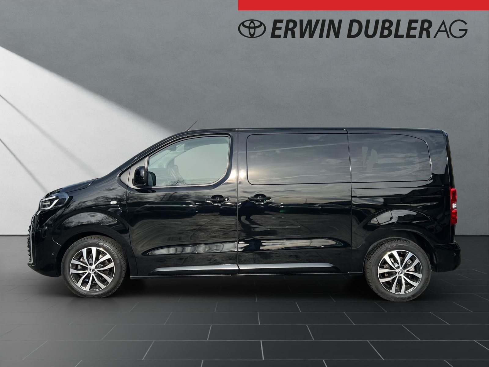TOYOTA PROACE Verso L1 2.0 D Trend, Diesel, Second hand / Used, Automatic - 2