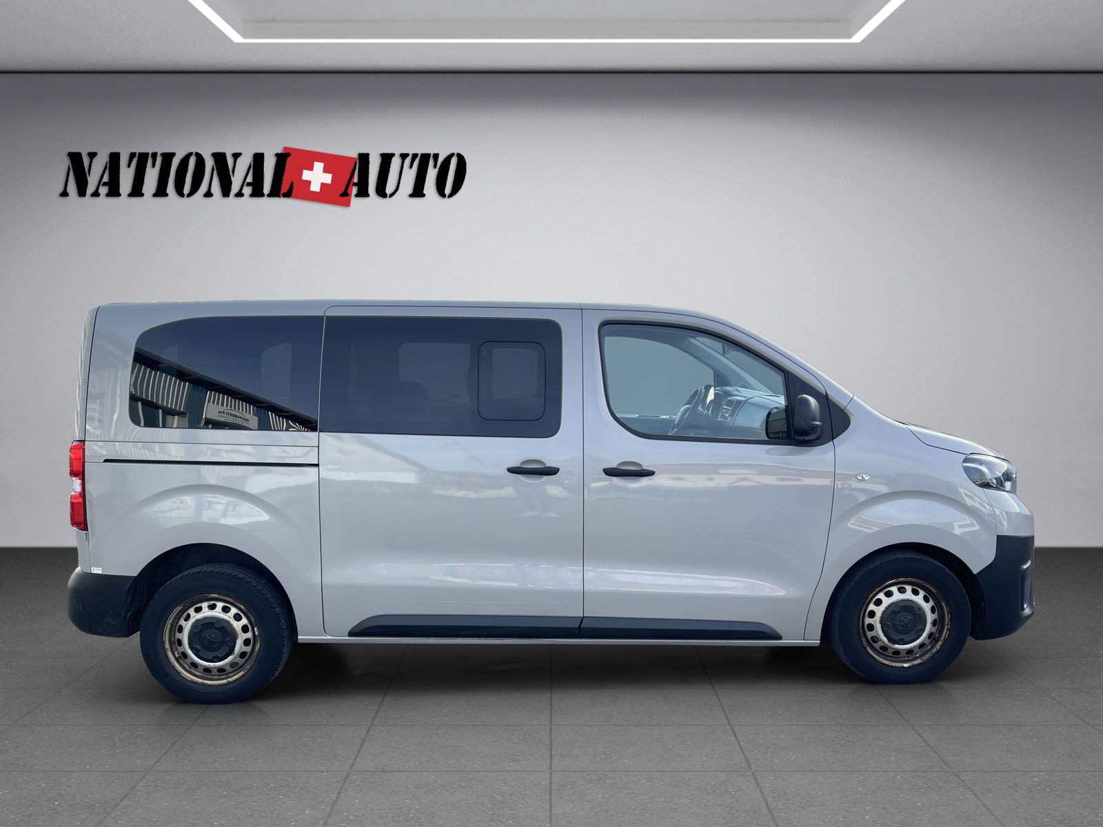 TOYOTA Proace 2.0D Combi L1 Medium 4x4, Diesel, Occasion / Utilisé, Manuelle - 5