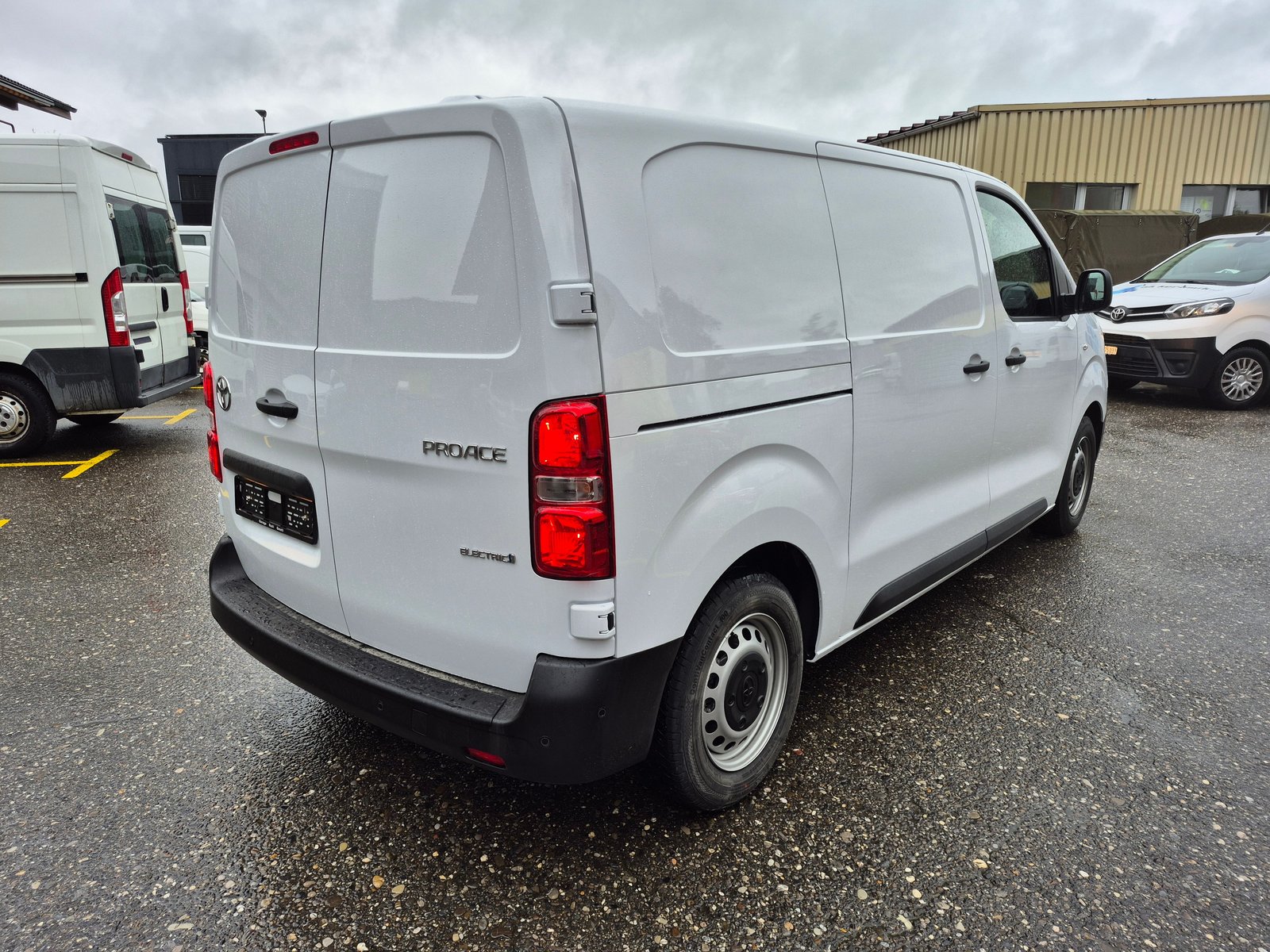 TOYOTA Proace EV 75kWh Medium Advanced, Electric, New car, Automatic - 5