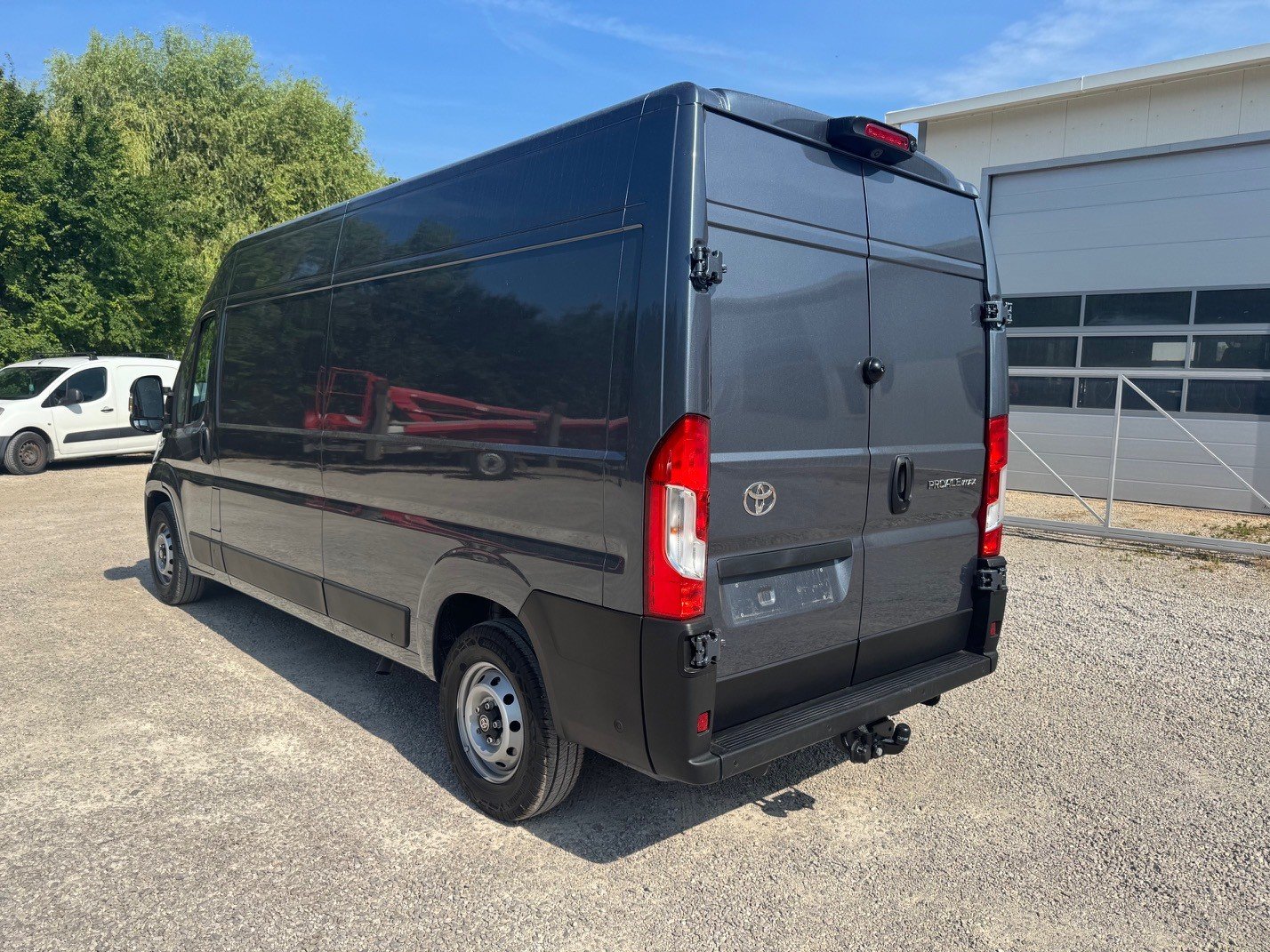 TOYOTA L3H2 Comfort Executive 180Ps Automat mit Vollausstattung !!!, Diesel, New car, Automatic - 5