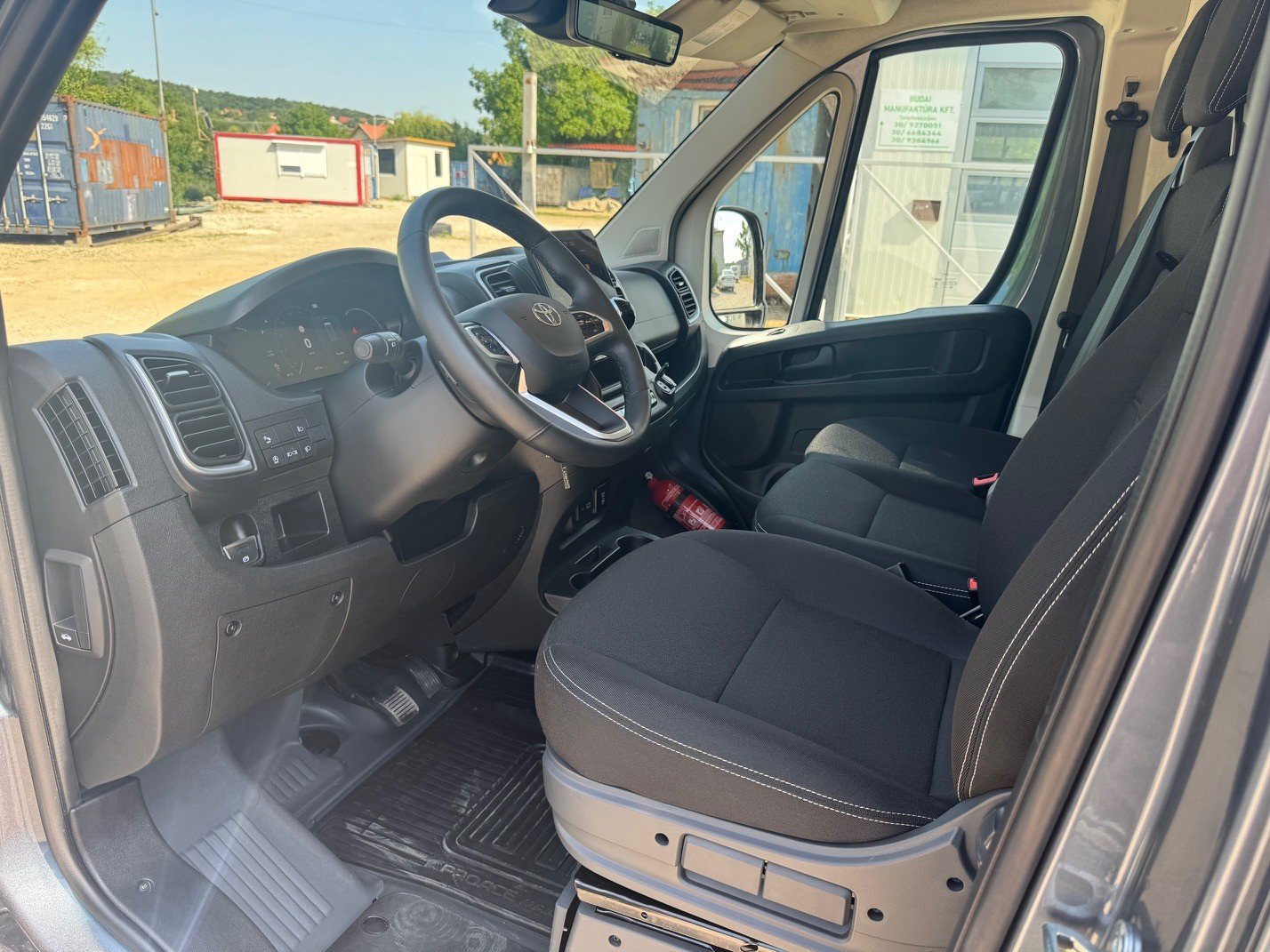 TOYOTA L3H2 Comfort Executive 180Ps Automat mit Vollausstattung !!!, Diesel, New car, Automatic - 6