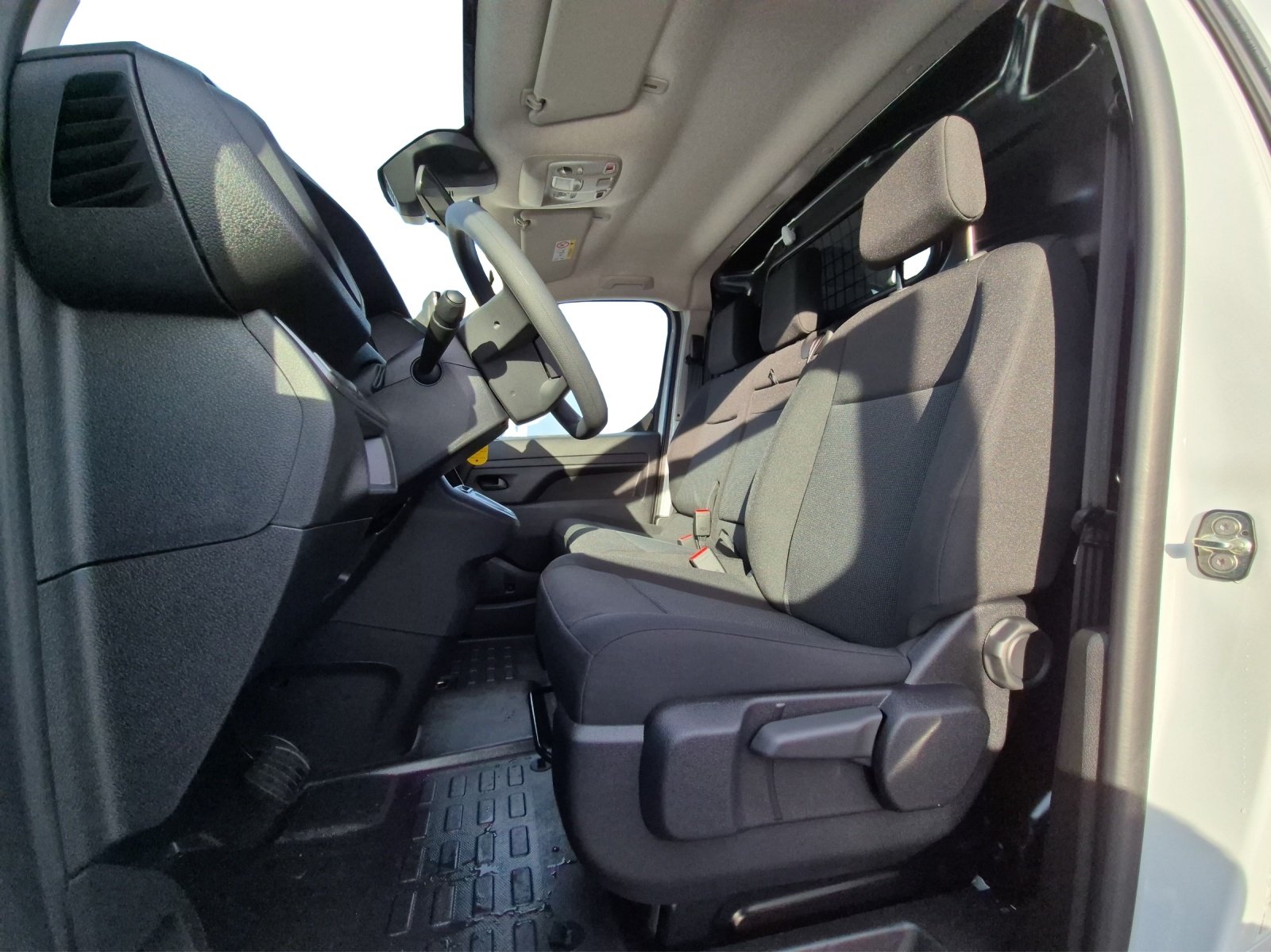 TOYOTA PROACE Van L1 2.2 D Advanced, Diesel, Neuwagen, Automatik - 5