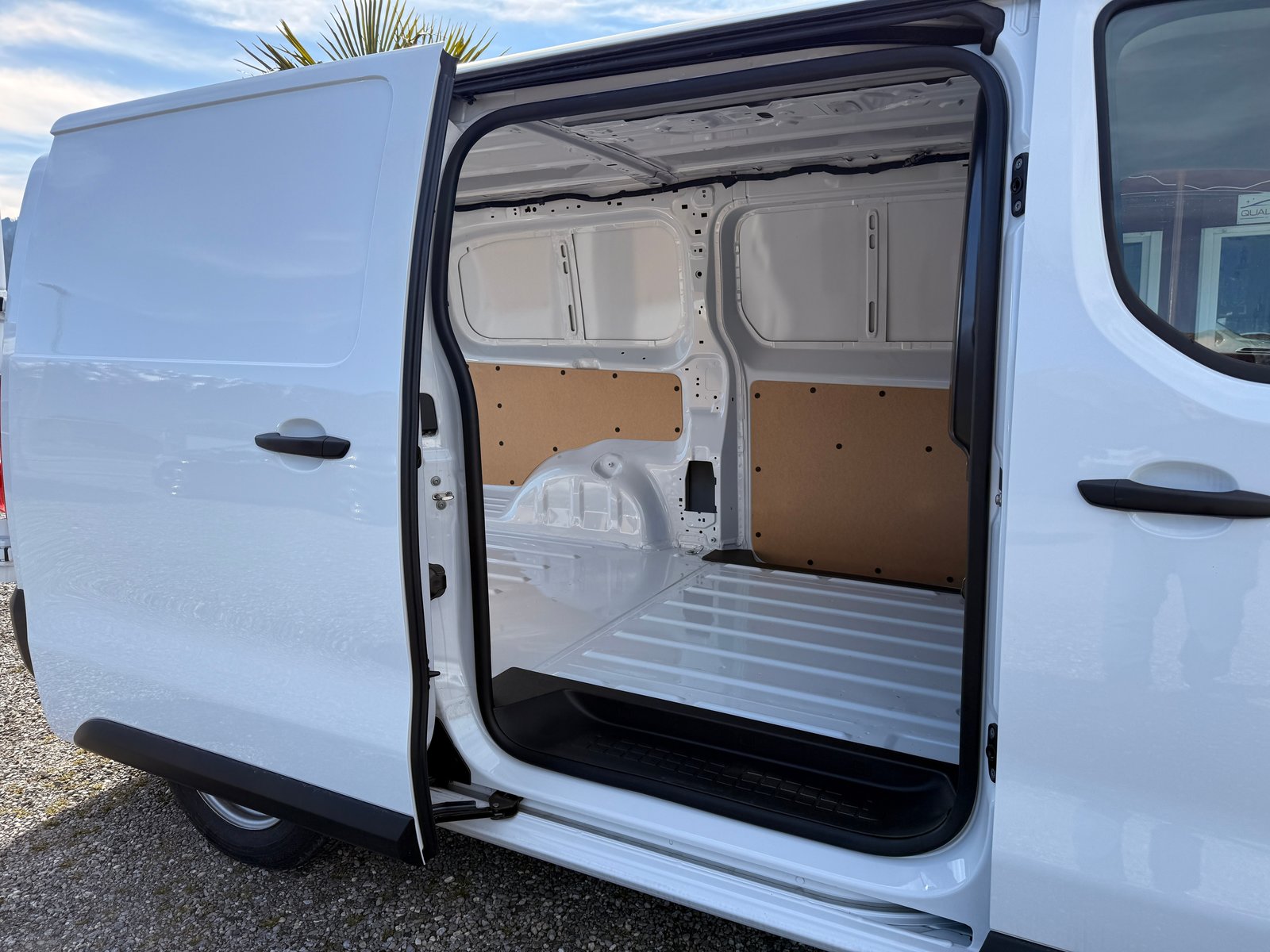 TOYOTA Proace EV 75kWh Active Short L1, Électrique, Voiture nouvelle, Automatique - 2
