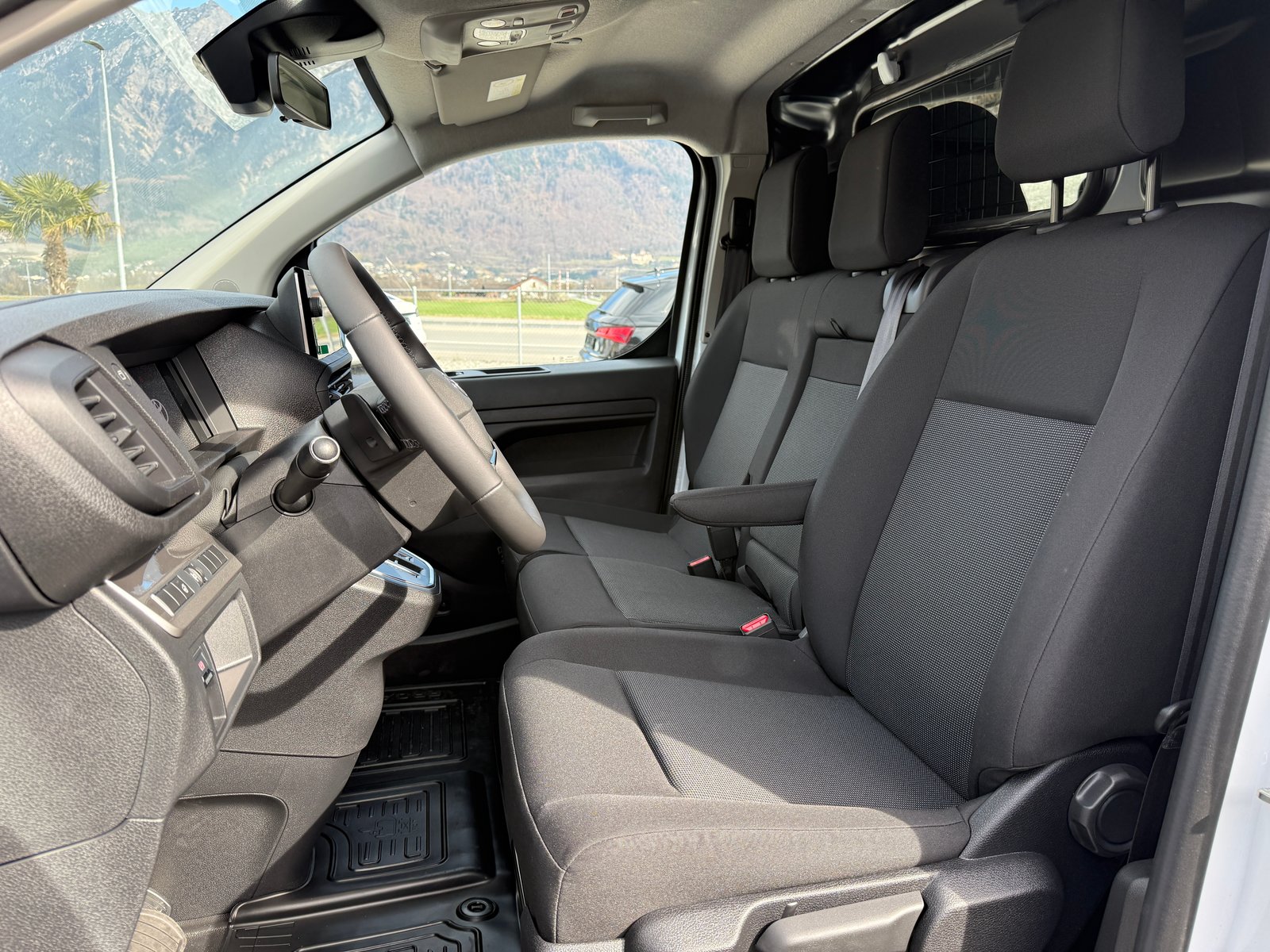 TOYOTA Proace EV 75kWh Active Short L1, Électrique, Voiture nouvelle, Automatique - 5