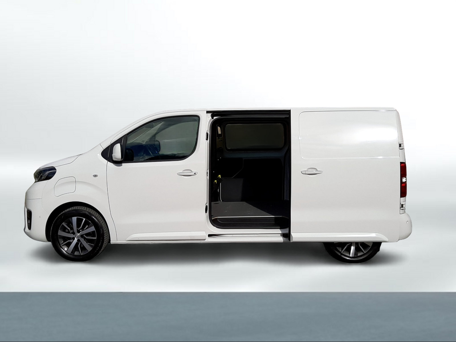 TOYOTA PROACE Van L1 75KWh Comfort, Electric, Second hand / Used, Automatic - 2