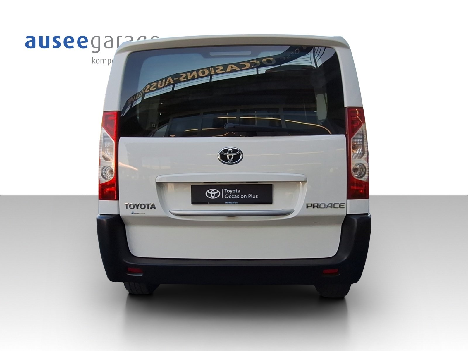 TOYOTA PROACE Crew Cab SWB 2.0 D Luna, Diesel, Second hand / Used, Manual - 4