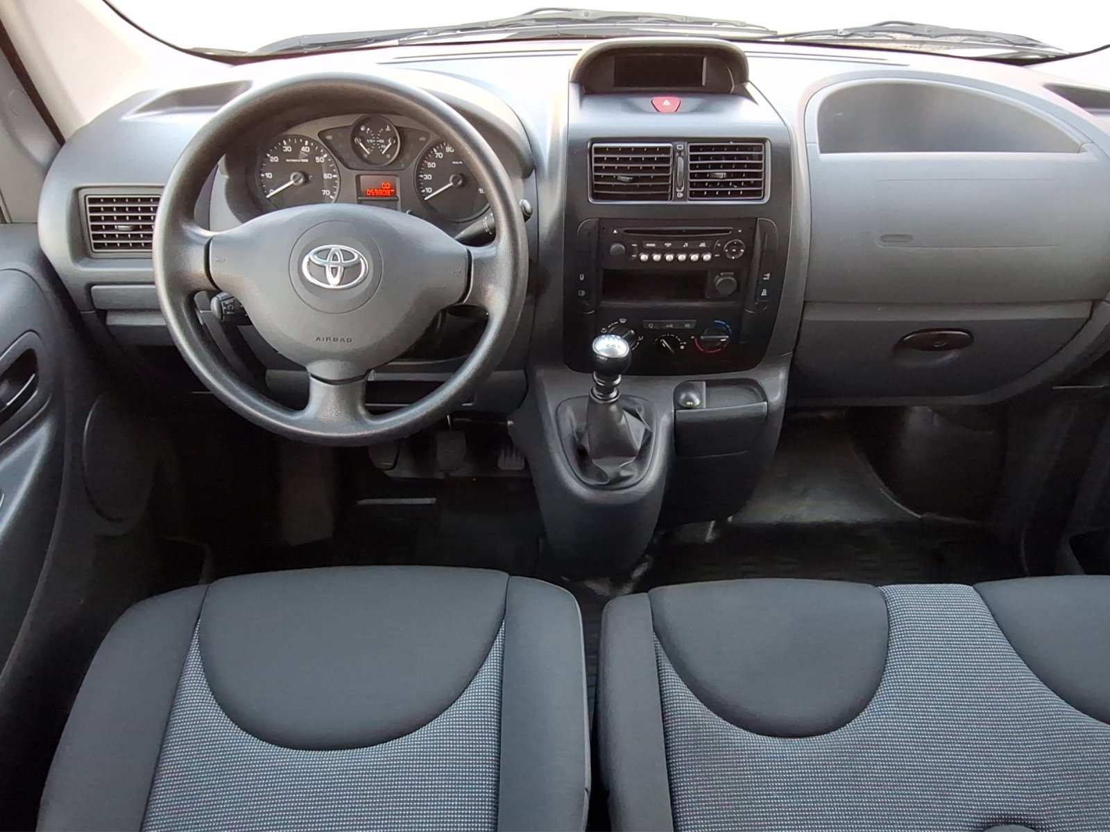 TOYOTA PROACE Crew Cab SWB 2.0 D Luna, Diesel, Second hand / Used, Manual - 6