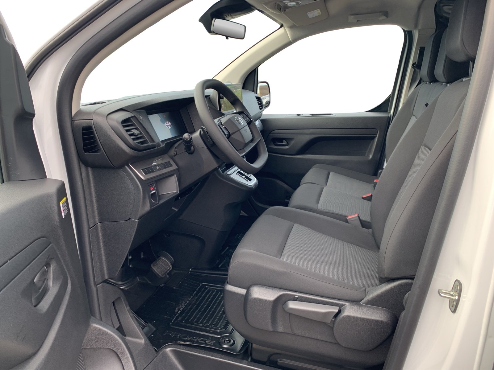 TOYOTA PROACE Van L1 75KWh Advanced, Electric, Ex-demonstrator, Automatic - 5