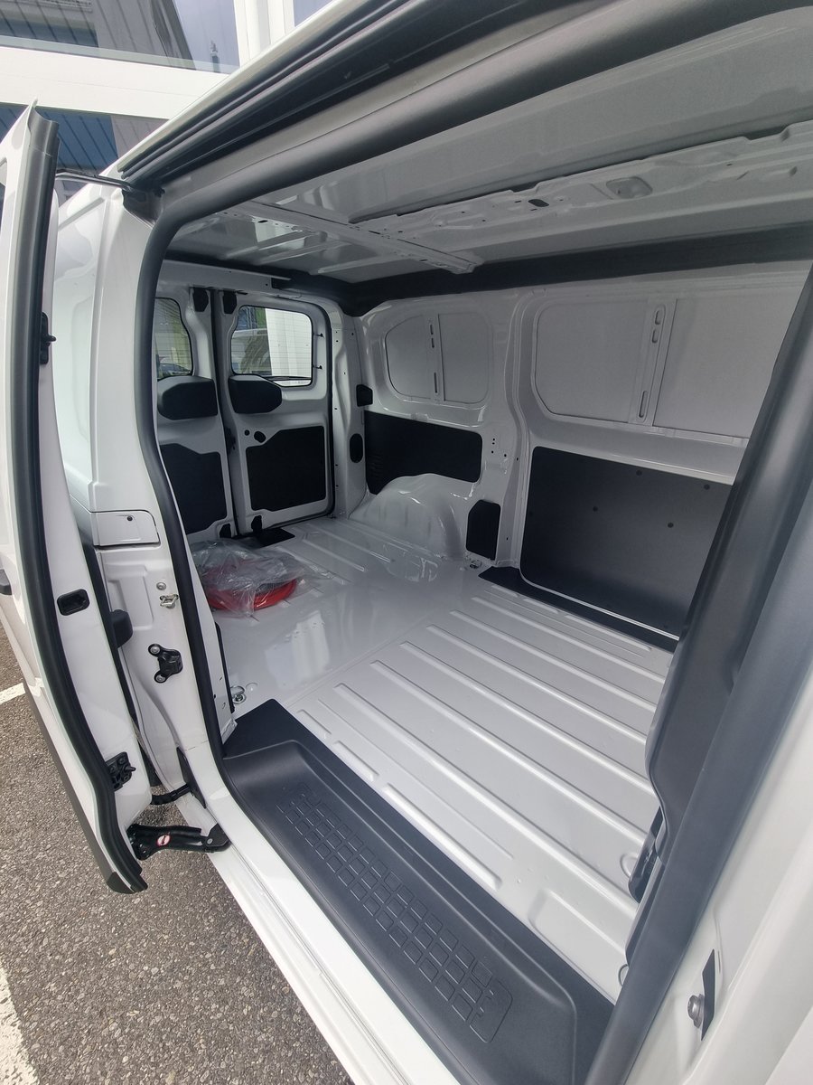 TOYOTA PROACE EV 75kWh Medium Active, Electric, Automatic - 7