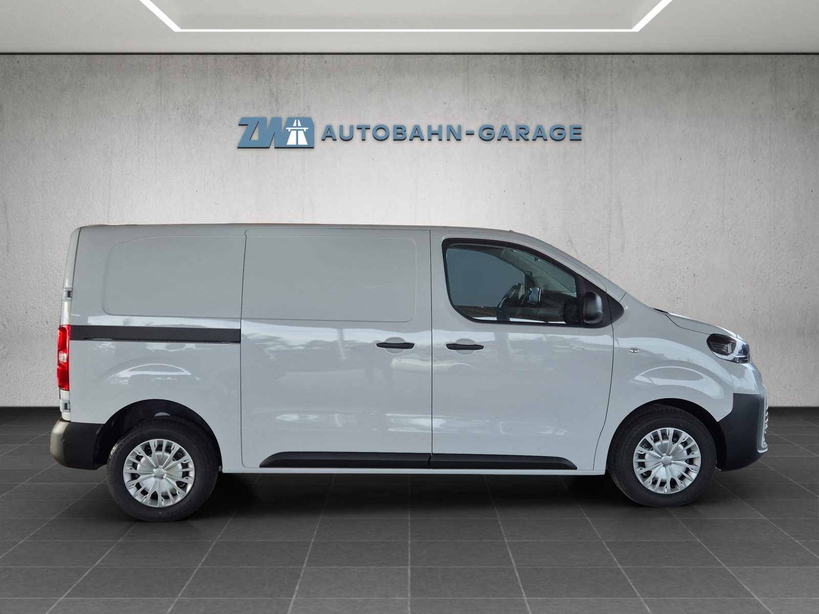 TOYOTA PROACE Van L1 2.2 D Advanced, Diesel, Voiture nouvelle, Automatique - 6